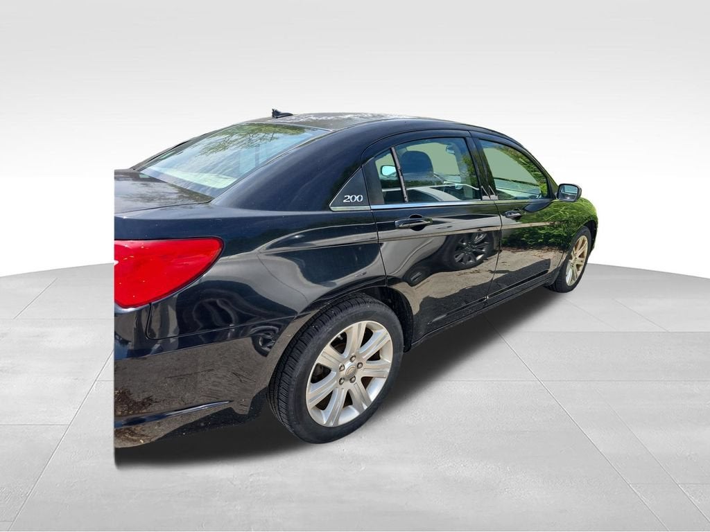 2013 Chrysler 200 Touring