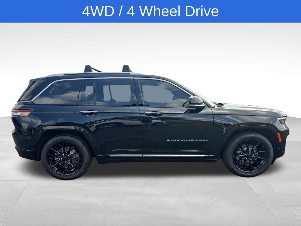 2022 Jeep Grand Cherokee Summit