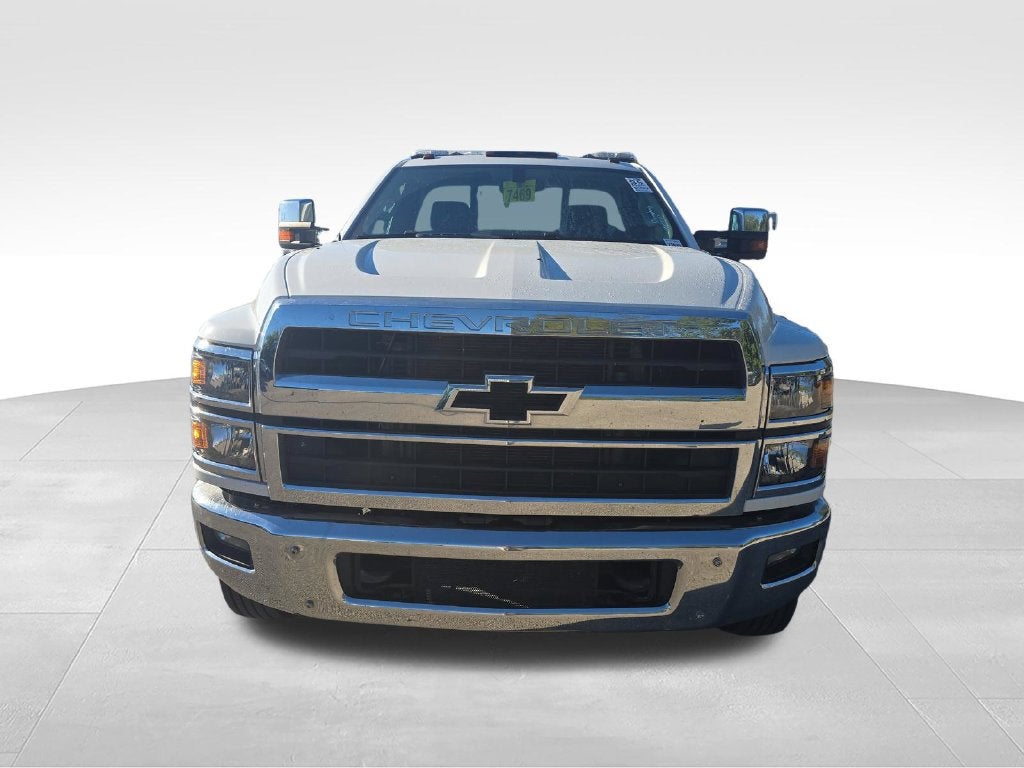 2023 Chevrolet Silverado 5500 HD Work Truck