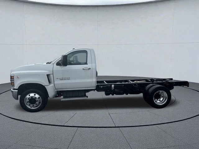 2024 Chevrolet Silverado 5500 HD Work Truck