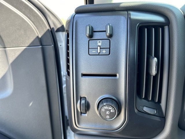 2024 Chevrolet Silverado 5500 HD Work Truck