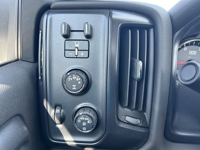 2023 Chevrolet Silverado 5500 HD Work Truck