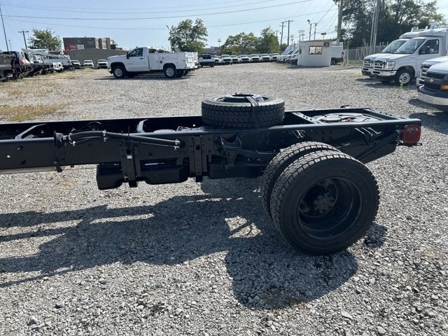 2023 Chevrolet Silverado 5500 HD Work Truck