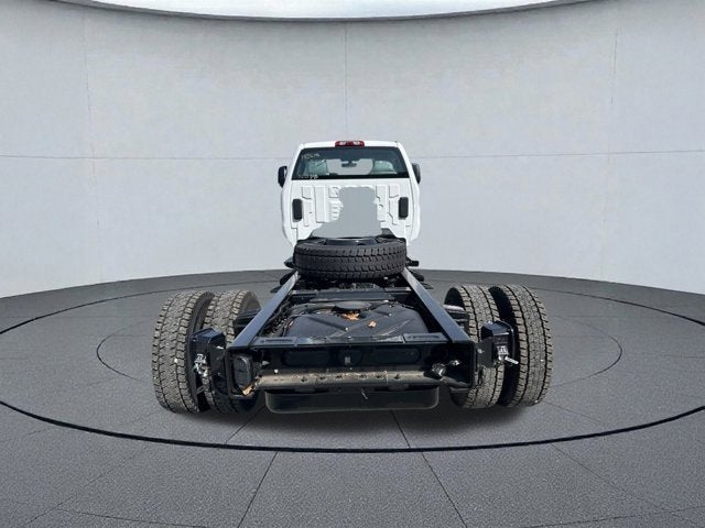 2023 Chevrolet Silverado 5500 HD Work Truck