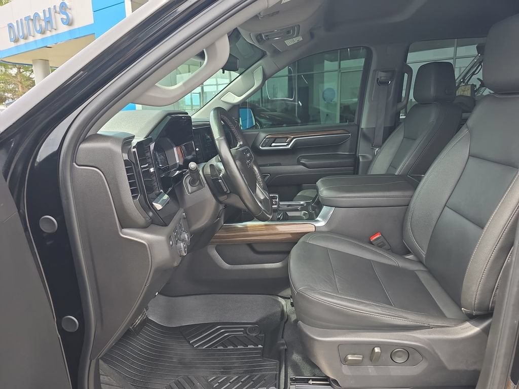 2024 Chevrolet Silverado 1500 RST