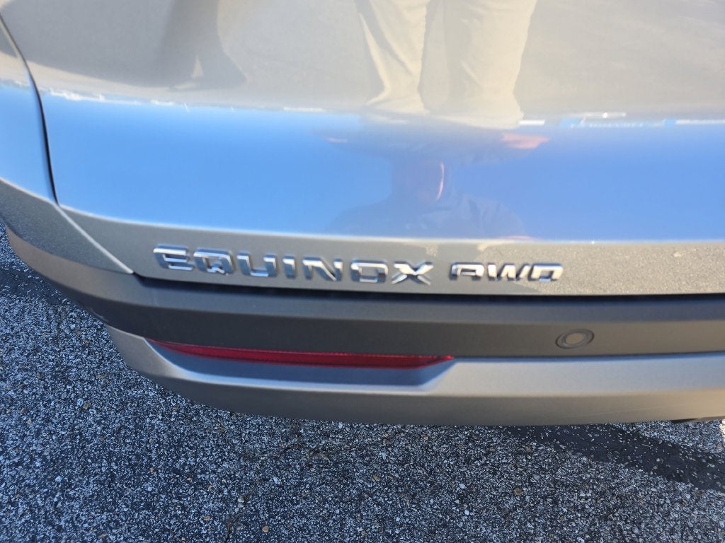 2027 Chevrolet Equinox LT - Photo 13