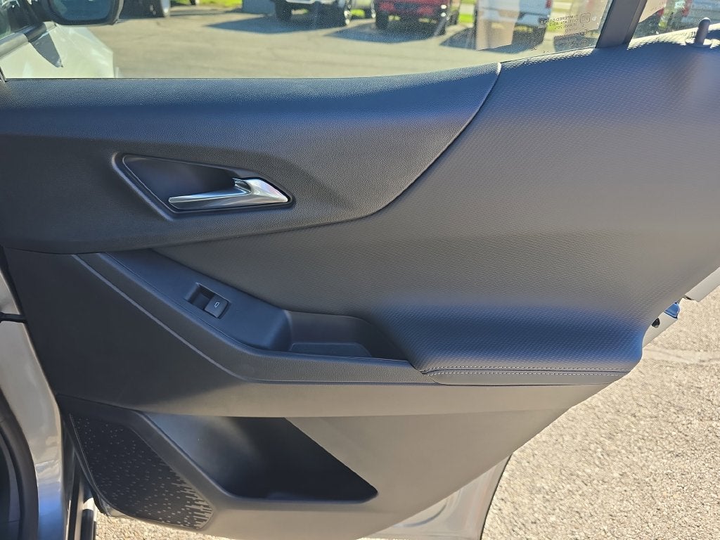 2027 Chevrolet Equinox LT - Photo 16