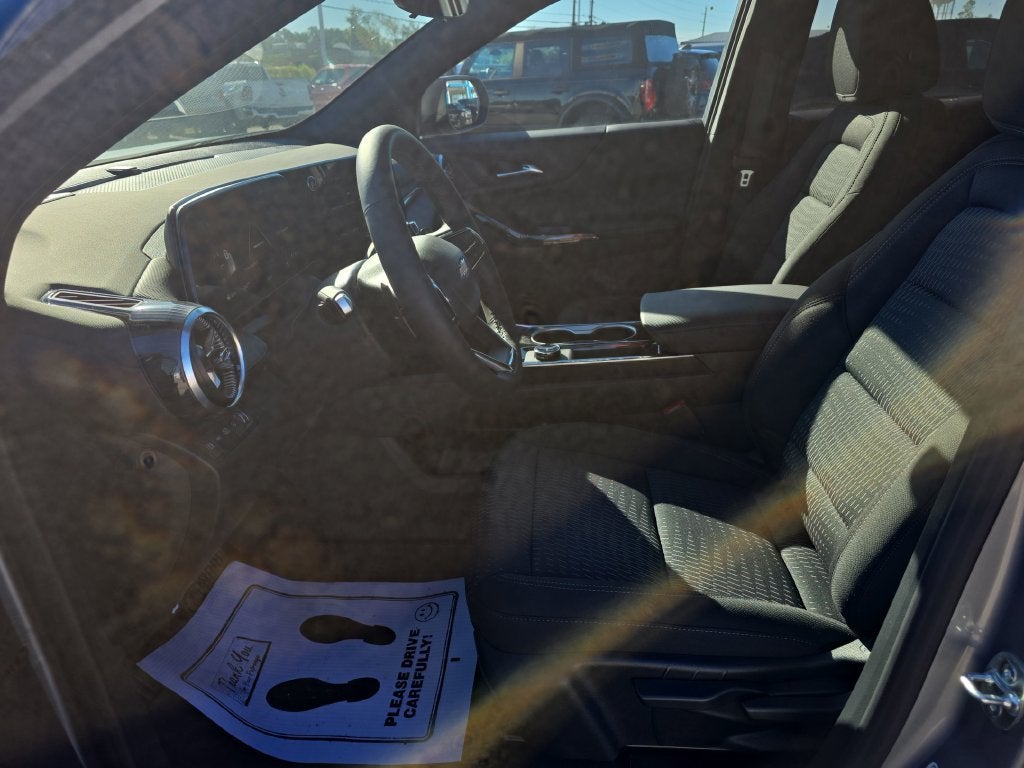 2027 Chevrolet Equinox LT - Photo 25
