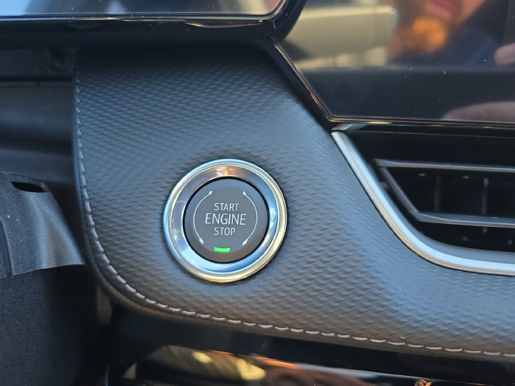 2027 Chevrolet Equinox LT - Photo 32