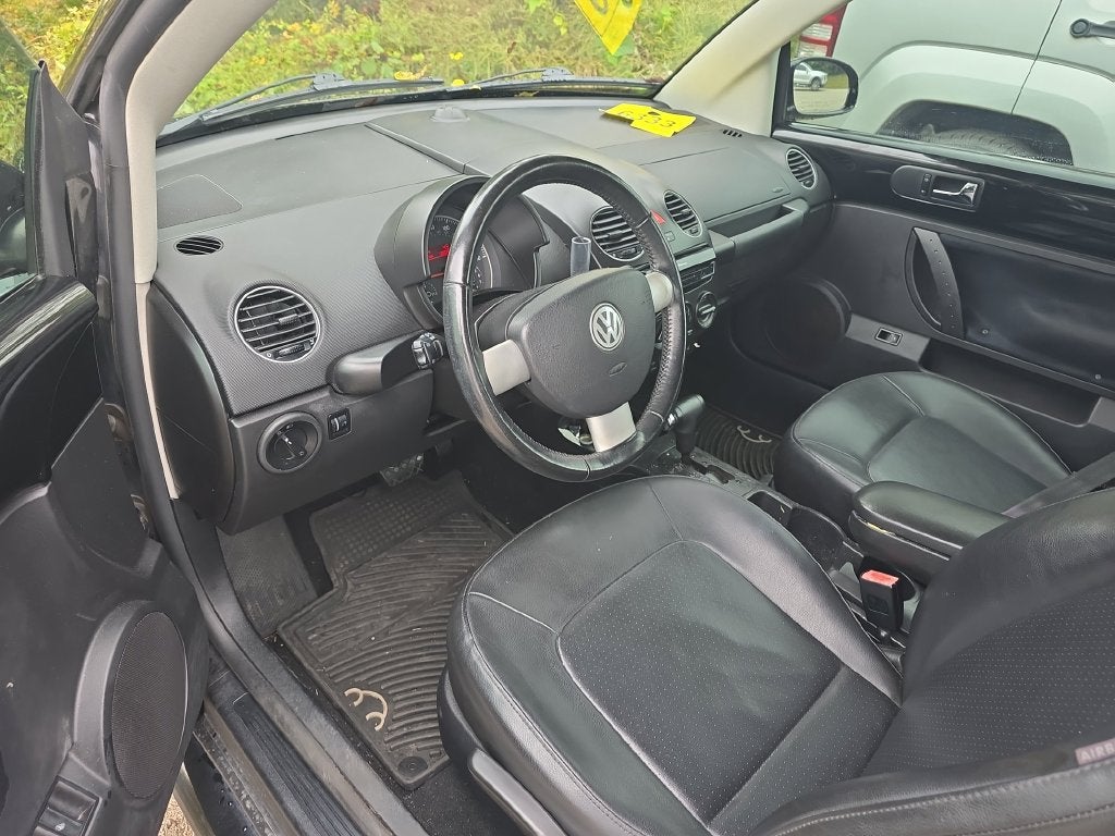 2008 Volkswagen New Beetle Convertible SE