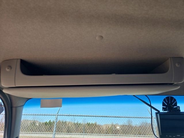 2025 Chevrolet Low Cab Forward 4500 1WT