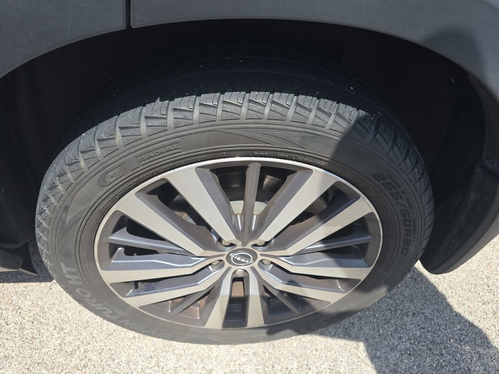 2022 Nissan Pathfinder Platinum