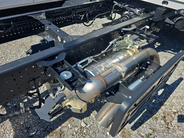 2025 Chevrolet Low Cab Forward 4500 XD 1WT