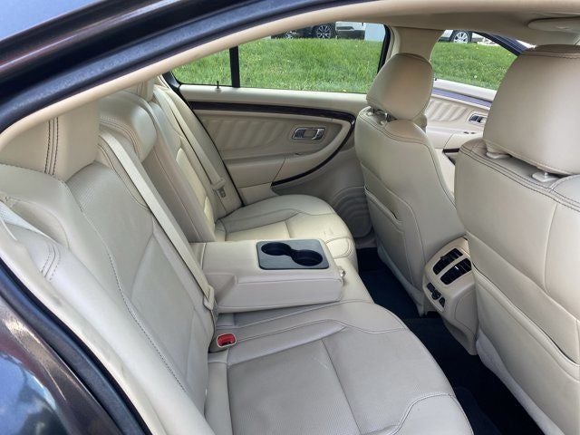 2018 Ford Taurus Limited