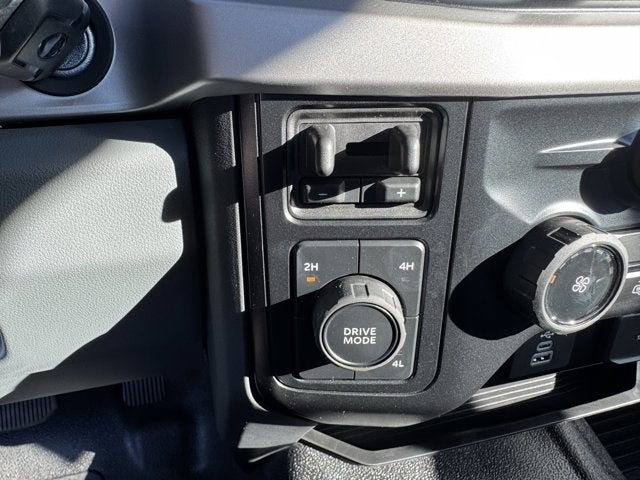 2025 Ford F-600SD XL