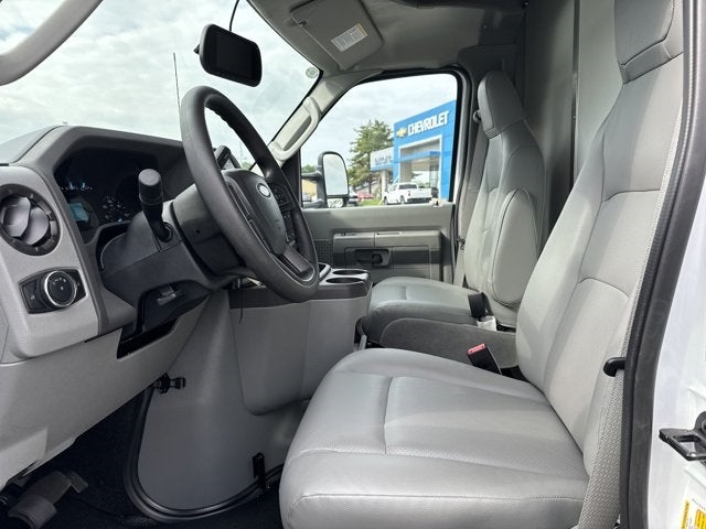 2025 Ford E-450SD Base