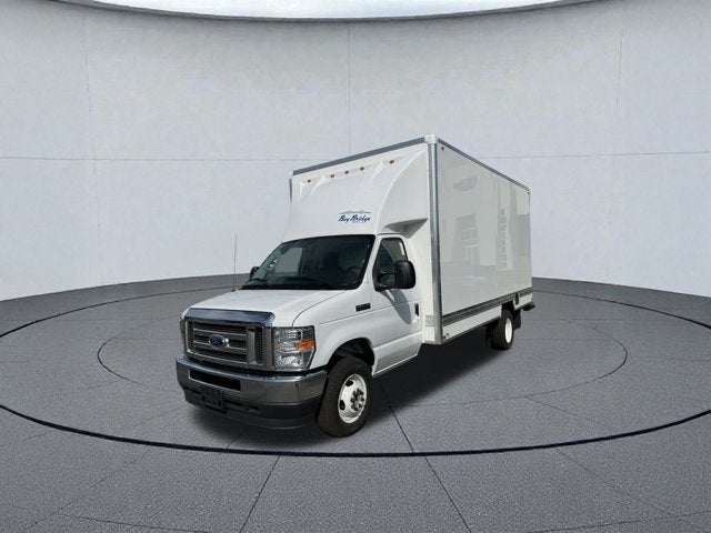 2025 Ford E-450SD Base