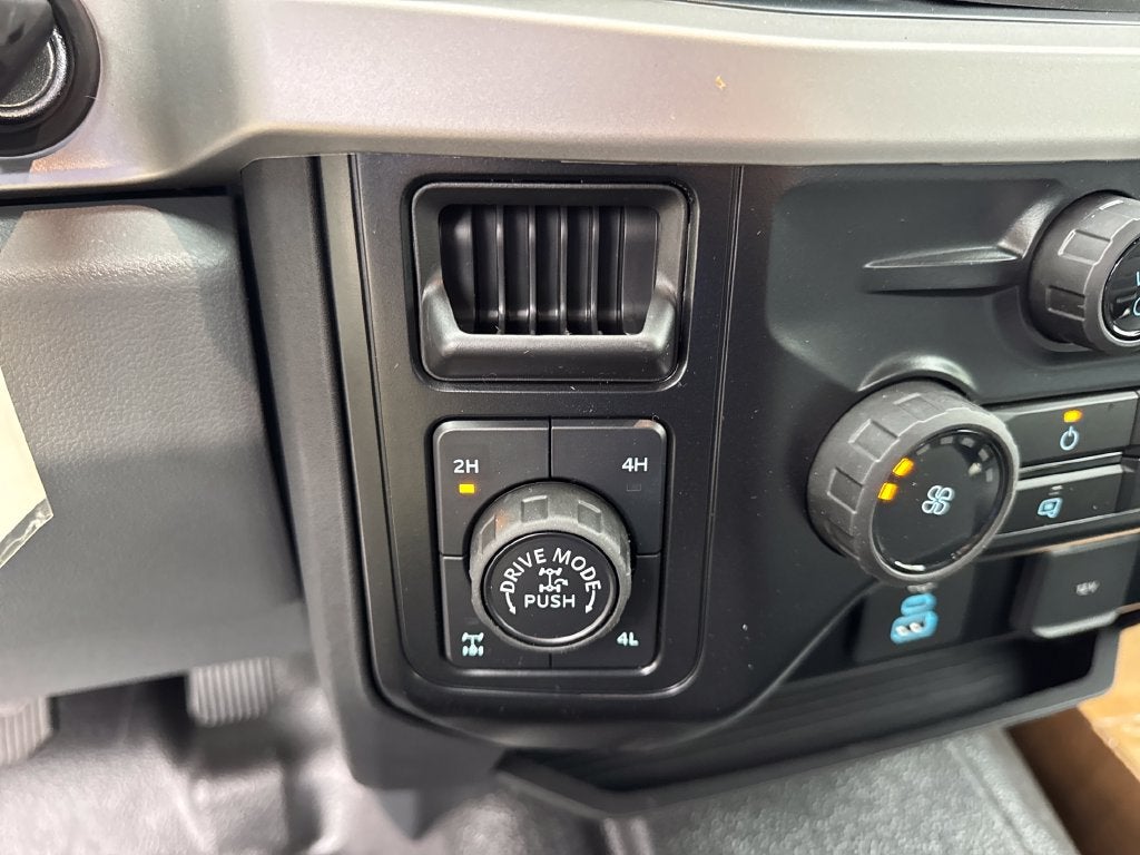 2027 Ford F-250SD XL