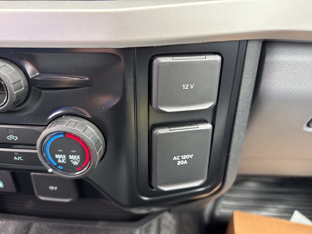 2027 Ford F-250SD XL