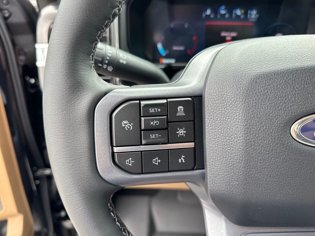2026 Ford F-350SD Lariat DRW