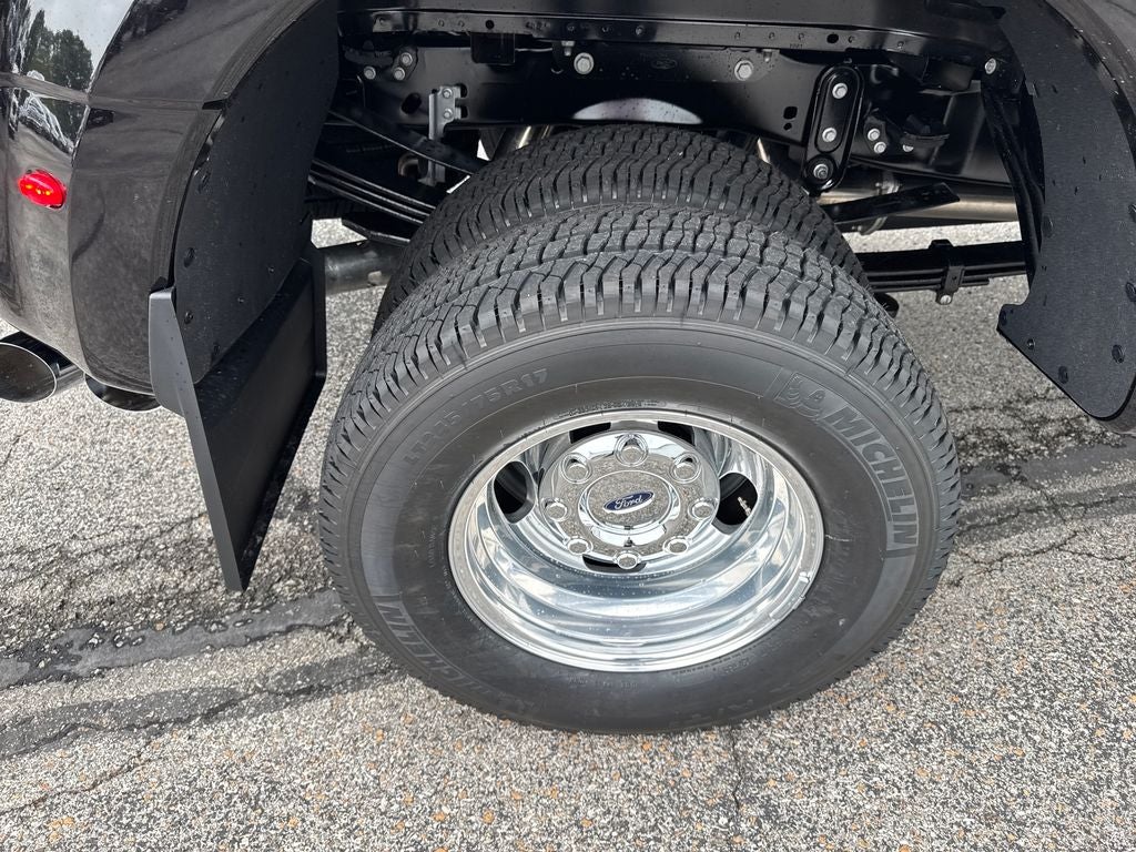 2026 Ford F-350SD Lariat DRW