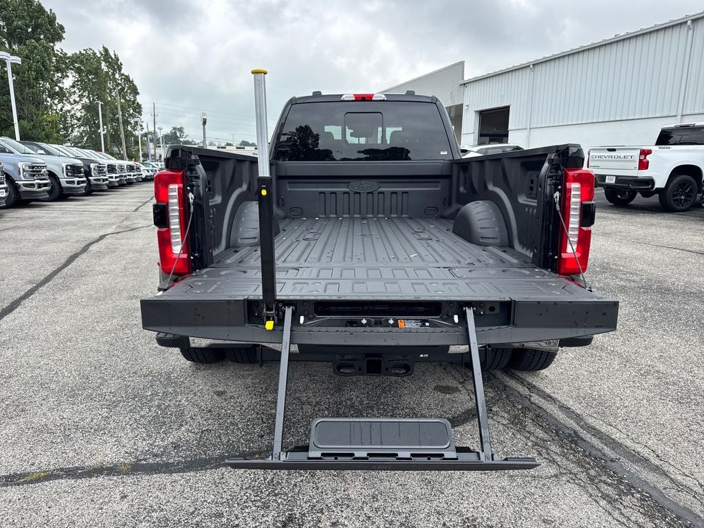 2026 Ford F-350SD Lariat DRW