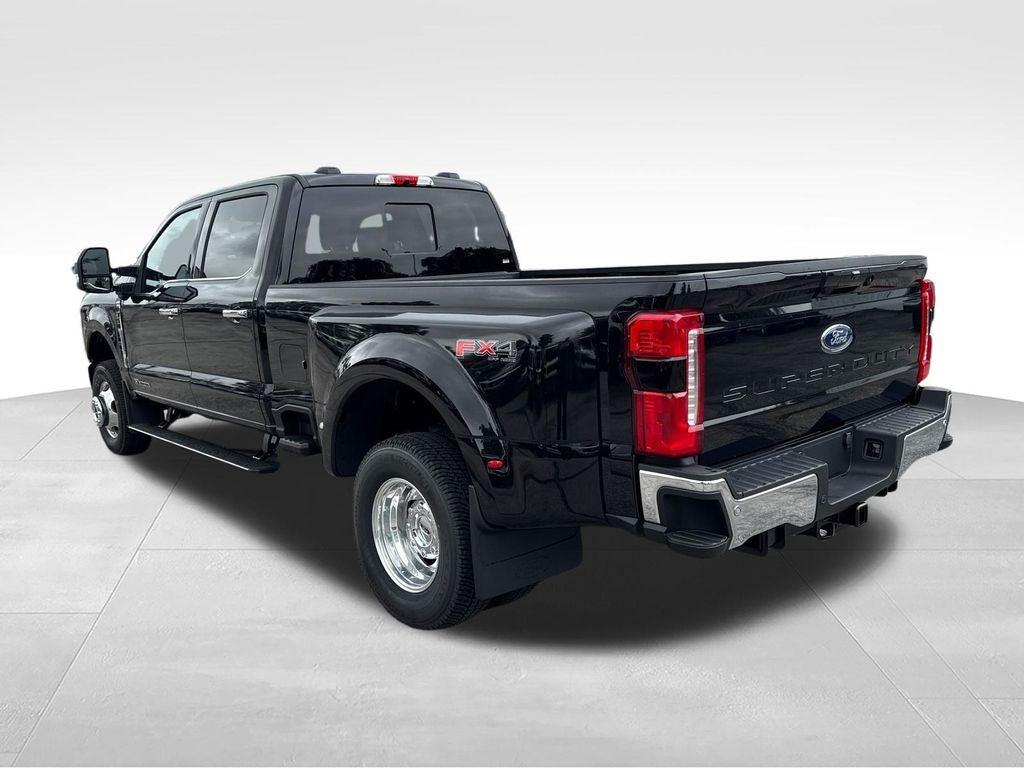 2026 Ford F-350SD Lariat DRW