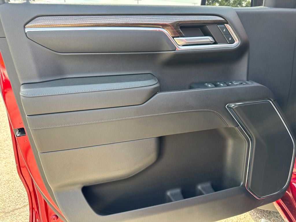 2023 Chevrolet Silverado 1500 LT LT1
