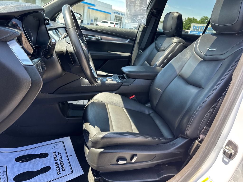 2023 Cadillac XT6 Luxury