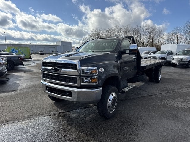 2022 Chevrolet Silverado 5500HD Work Truck