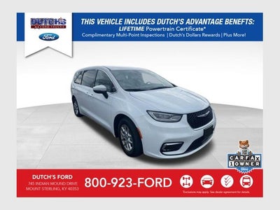 2023 Chrysler Pacifica Touring L