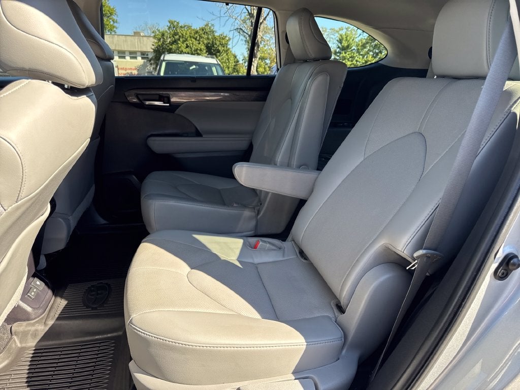 2022 Toyota Highlander Limited