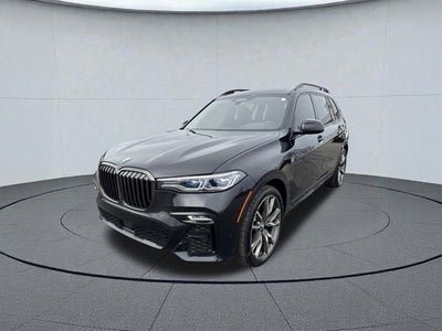 2022 BMW X7 M50i