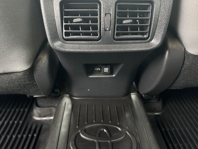 2022 Toyota Venza LE