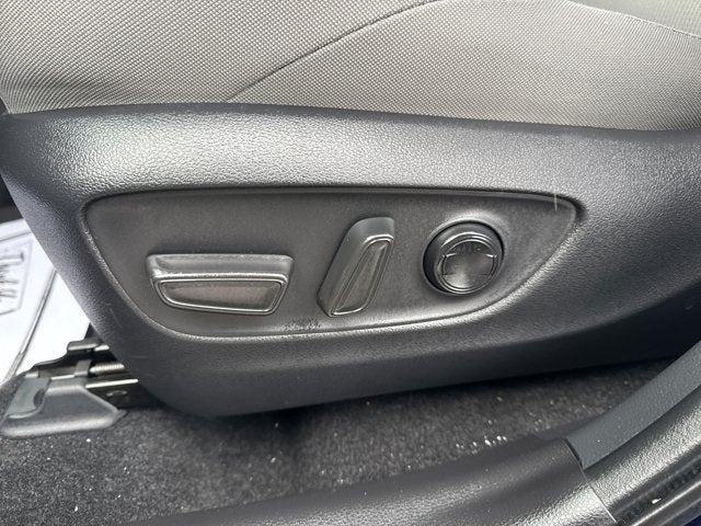 2022 Toyota Venza LE