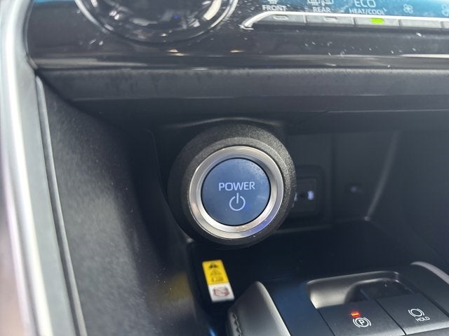 2022 Toyota Venza LE