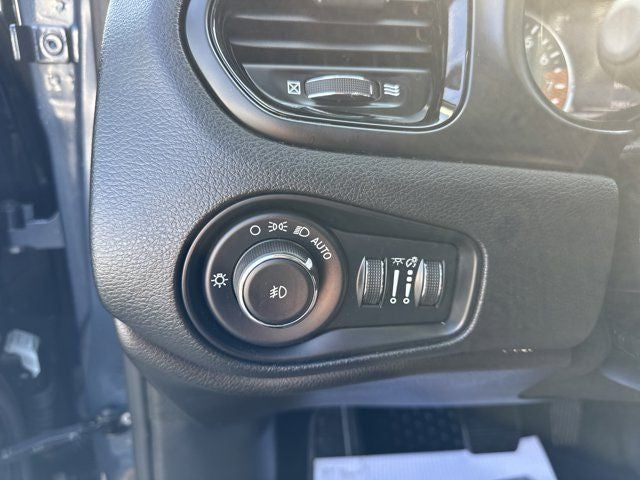 2023 Jeep Renegade Altitude