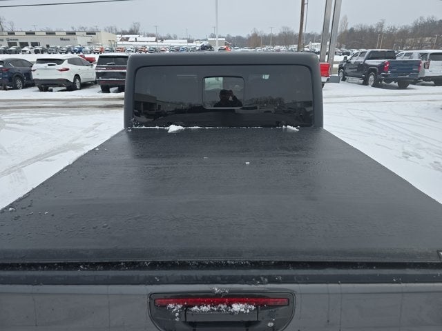 2022 Jeep Gladiator Sport