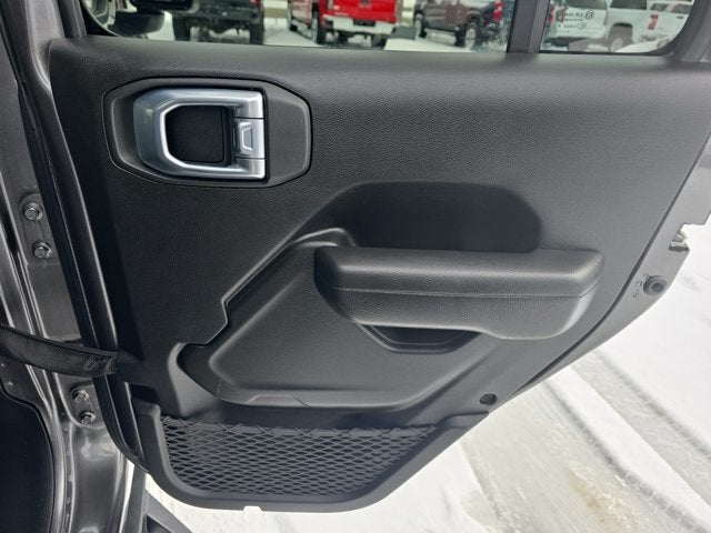 2022 Jeep Gladiator Sport