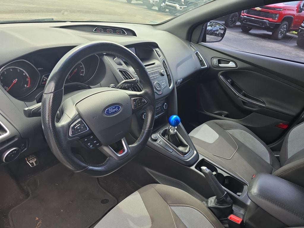 2017 Ford Focus ST