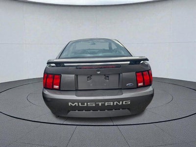 2004 Ford Mustang V6