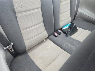 2004 Ford Mustang V6