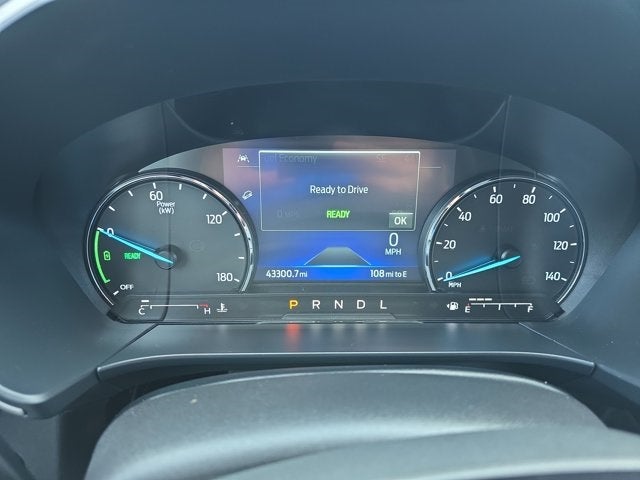 2022 Ford Escape SE Hybrid