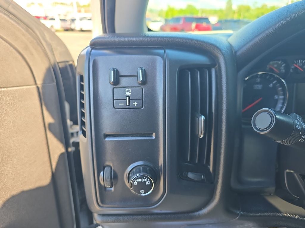 2018 Chevrolet Silverado 1500 WT