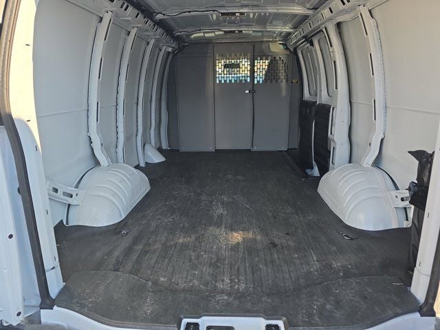 2024 Chevrolet Express 2500 Work Van Cargo