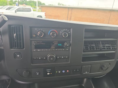 2025 GMC Savana 3500 LT
