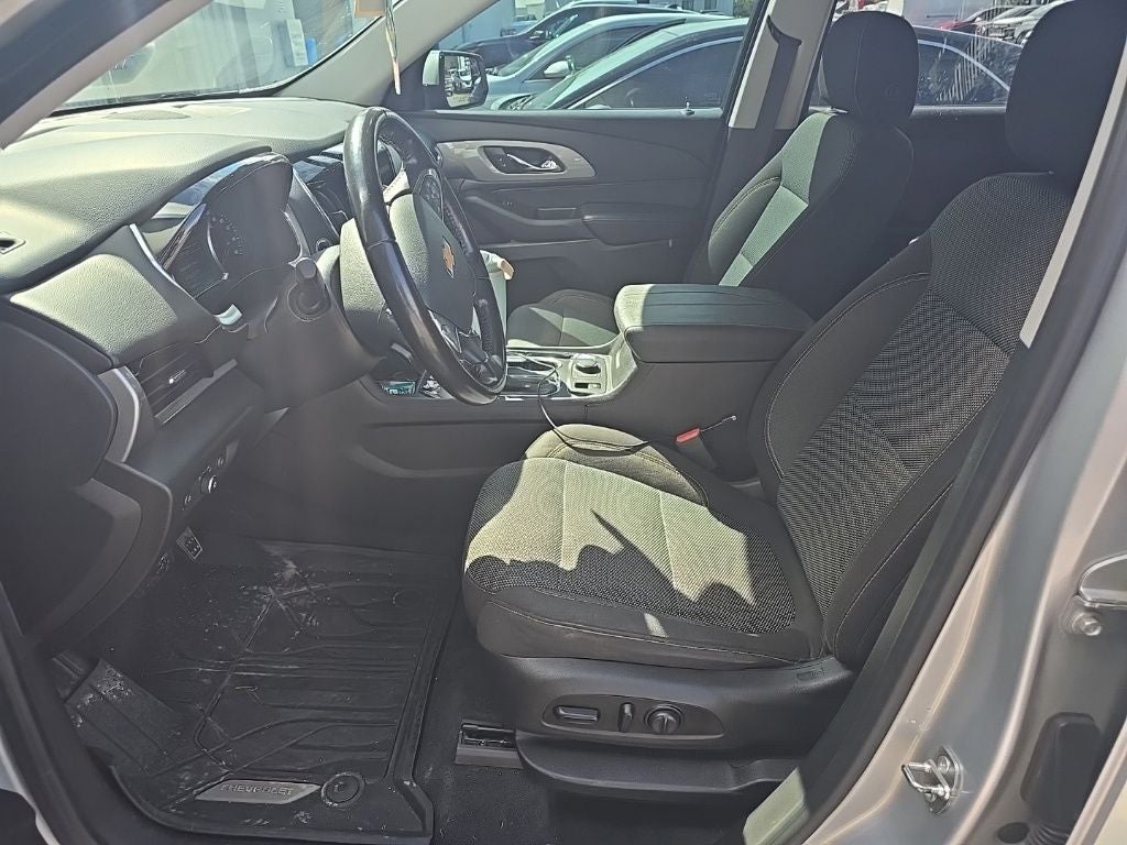 2018 Chevrolet Traverse LT Cloth w/1LT