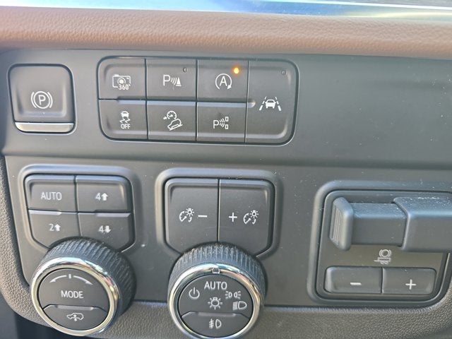 2025 Chevrolet Suburban High Country