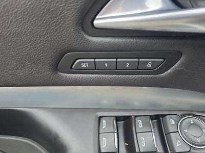 2022 Cadillac XT4 Premium Luxury