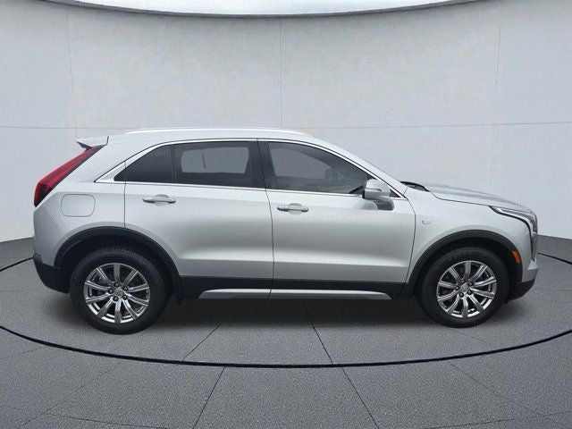 2022 Cadillac XT4 Premium Luxury